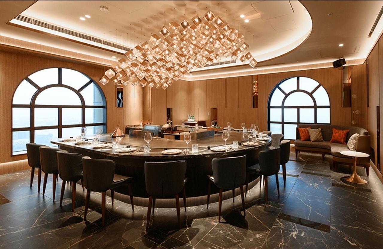Grand Hi Lai Hotel Гаосюн Экстерьер фото The interior of the restaurant
