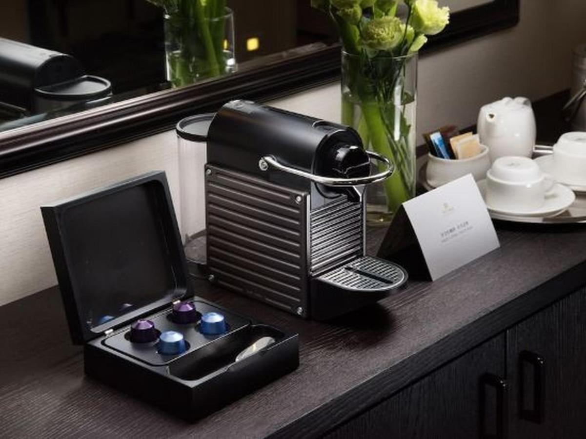 Grand Hi Lai Hotel Гаосюн Экстерьер фото A Nespresso machine